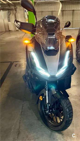 Honda ADV 350 – Vista 5