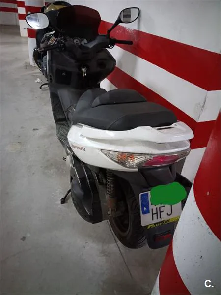 Kymco Xciting 500 ABS – Vista 2