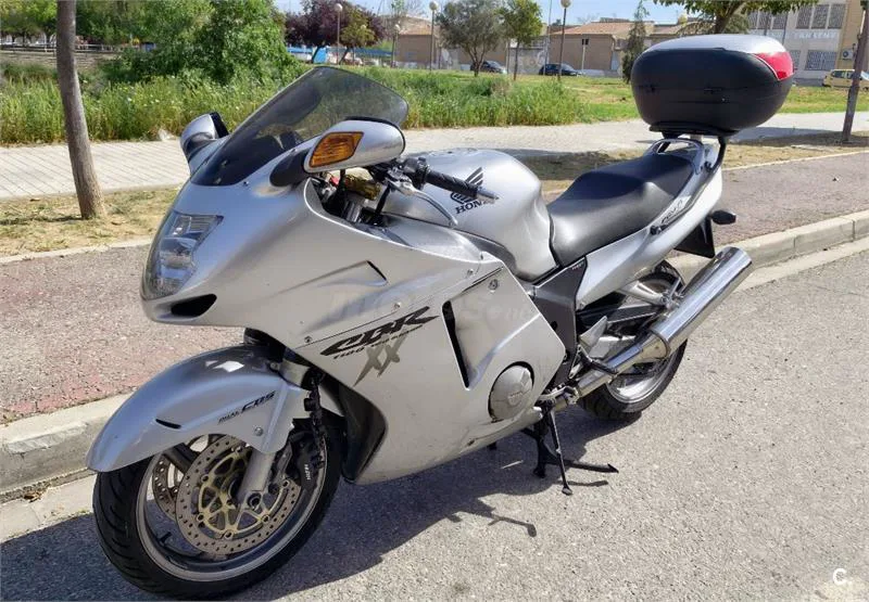 Honda CBR 1100 XX – Vista 5