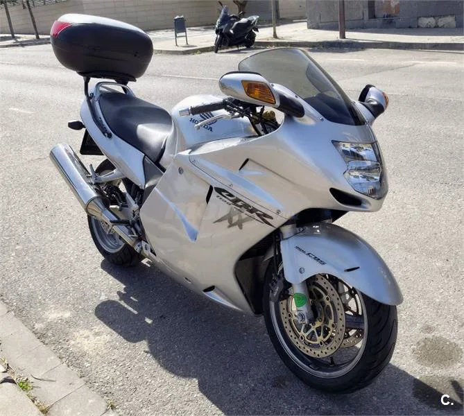 Honda CBR 1100 XX – Vista 6