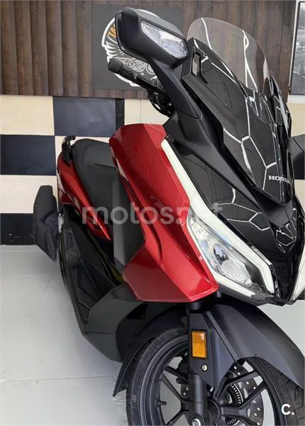 Honda Forza 125 – Vista 11