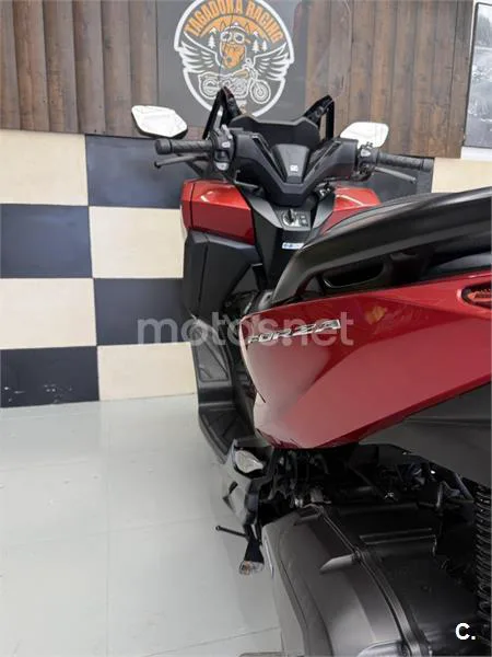 Honda Forza 125 – Vista 4