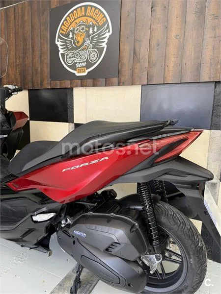 Honda Forza 125 – Vista 8