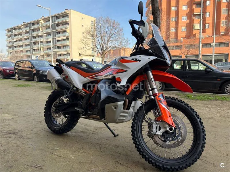KTM 890 – Vista 11