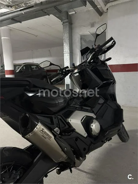 Honda X-ADV - Vista 3