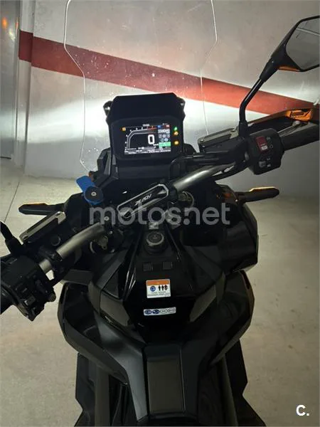 Honda X-ADV - Vista 5