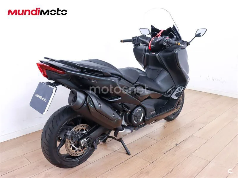 Yamaha TMAX 560 – Vista 3