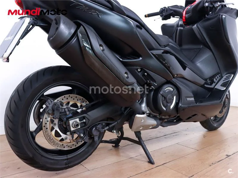 Yamaha TMAX 560 – Vista 4