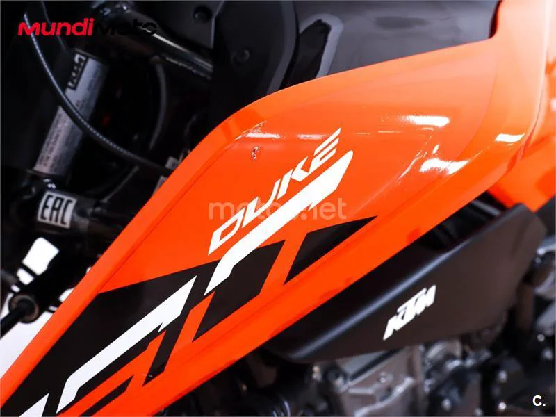 KTM 790 – Vista 15