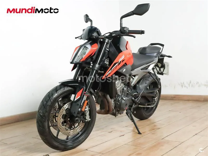KTM 790 – Vista 7