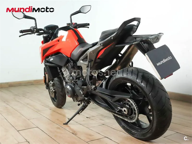 KTM 790 – Vista 8