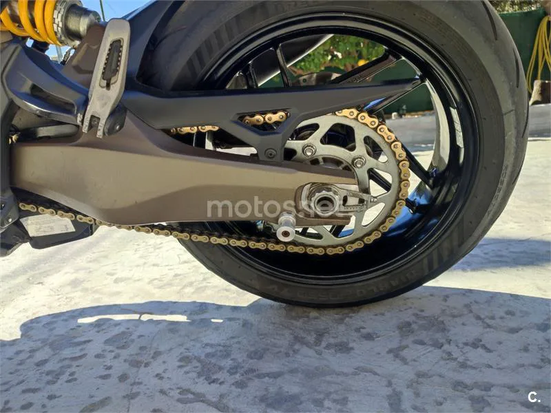 Ducati Monster 821 – Vista 5