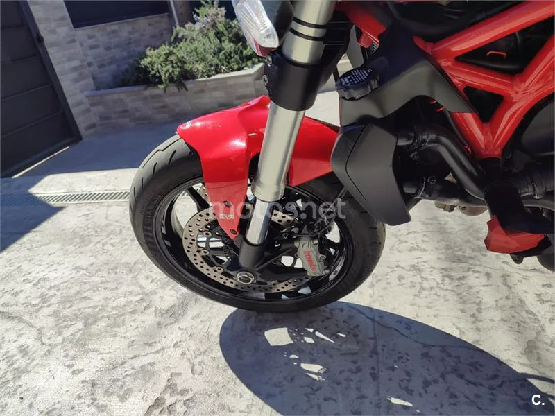 Ducati Monster 821 – Vista 10