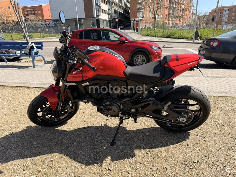 Ducati Monster – Vista 5