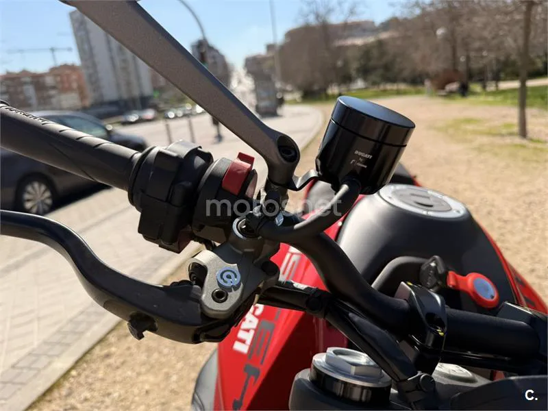 Ducati Monster – Vista 6