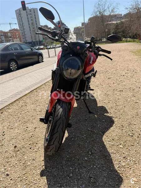 Ducati Monster – Vista 8