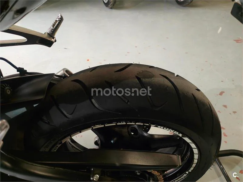 Honda CBR 1000 RR Fireblade – Vista 17