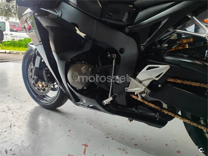 Honda CBR 1000 RR Fireblade – Vista 19