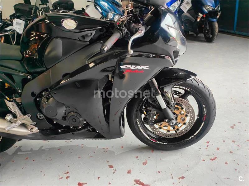 Honda CBR 1000 RR Fireblade – Vista 5