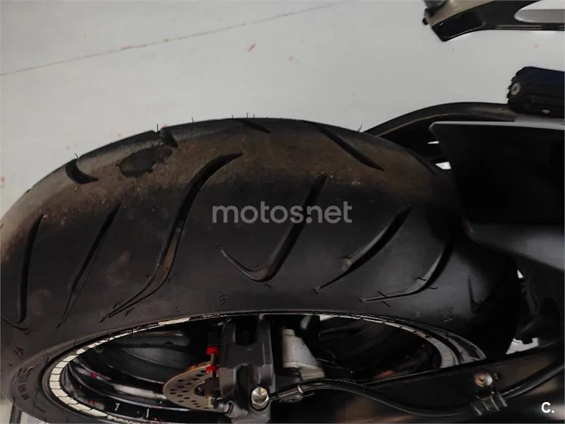 Honda CBR 1000 RR Fireblade – Vista 8