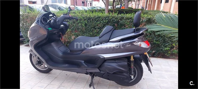 Yamaha YP Majesty 400 – Vista 3