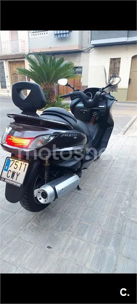 Yamaha YP Majesty 400 – Vista 5