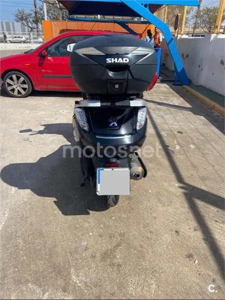 Peugeot SATELIS 125i executive – Vista 6