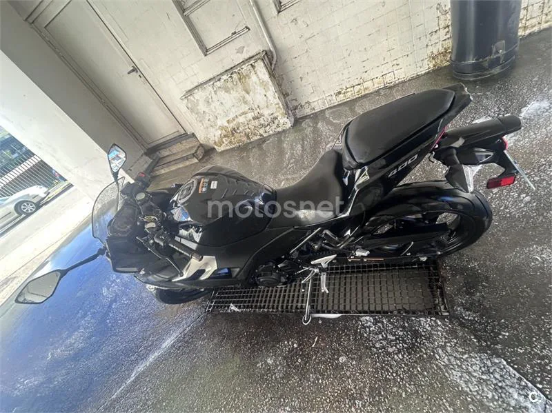Kawasaki Ninja 400 – Vista 3