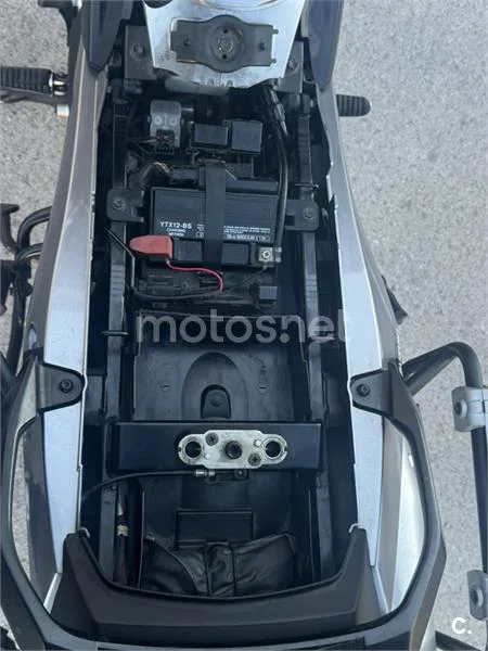 Suzuki V-Strom 650 – Vista 12