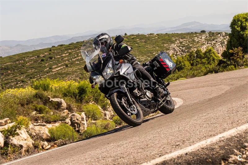 Suzuki V-Strom 650 – Vista 13