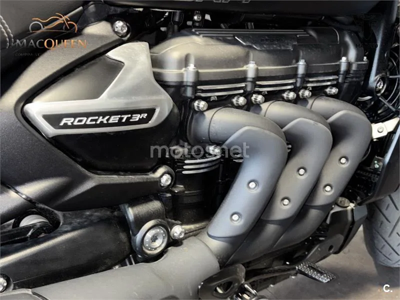 Triumph Rocket 3 – Vista 4