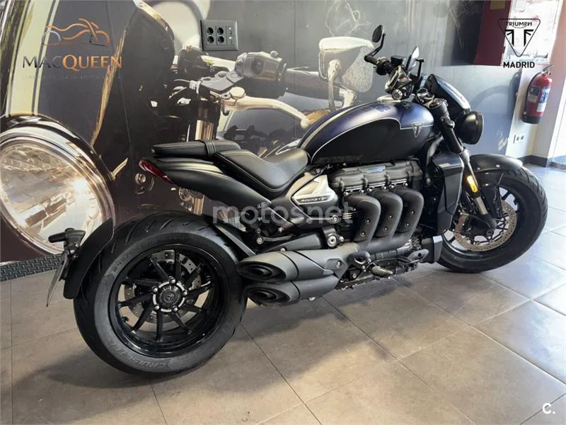 Triumph Rocket 3 – Vista 7