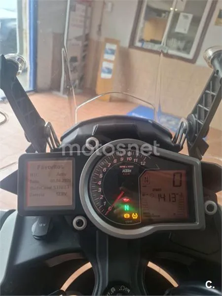 KTM 1050 Adventure – Vista 9
