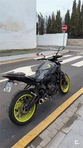 Yamaha MT-07 – Vista 2
