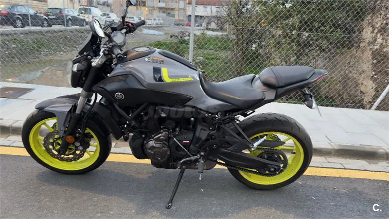 Yamaha MT-07 – Vista 3