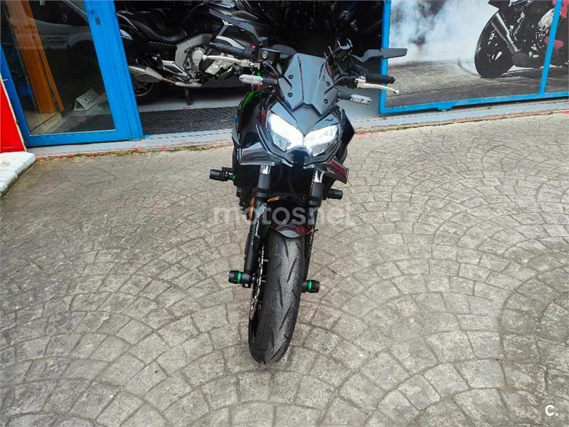 Kawasaki Z650 – Vista 13