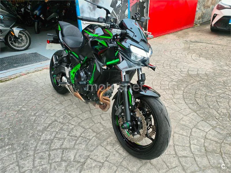 Kawasaki Z650 – Vista 14