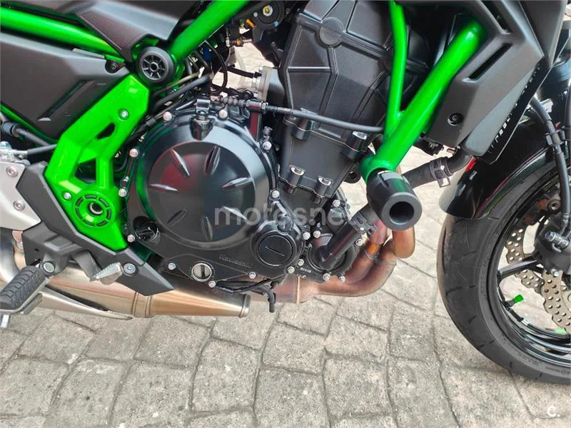 Kawasaki Z650 – Vista 15