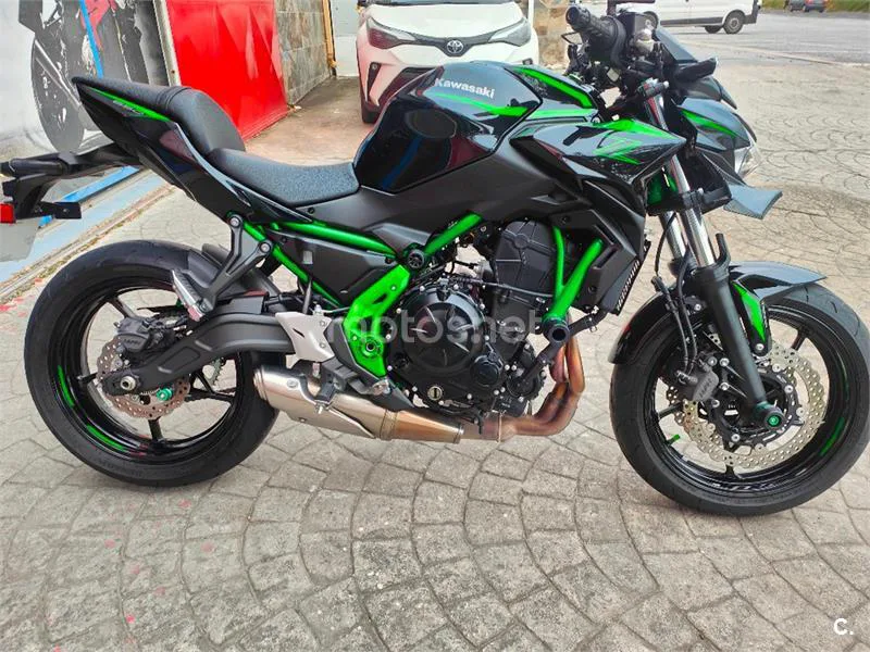 Kawasaki Z650 – Vista 4