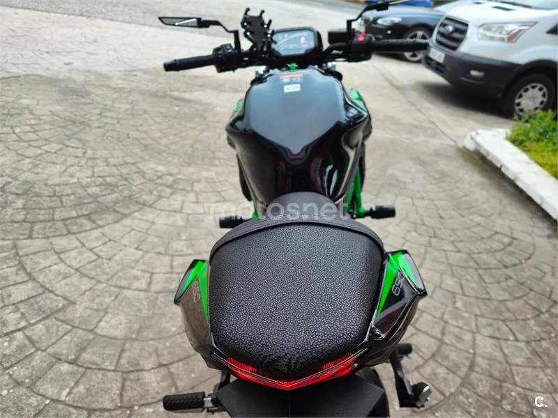 Kawasaki Z650 – Vista 8