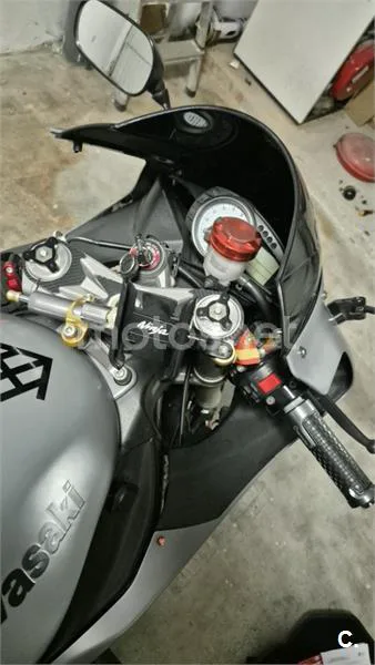 Kawasaki ZX-6R – Vista 7