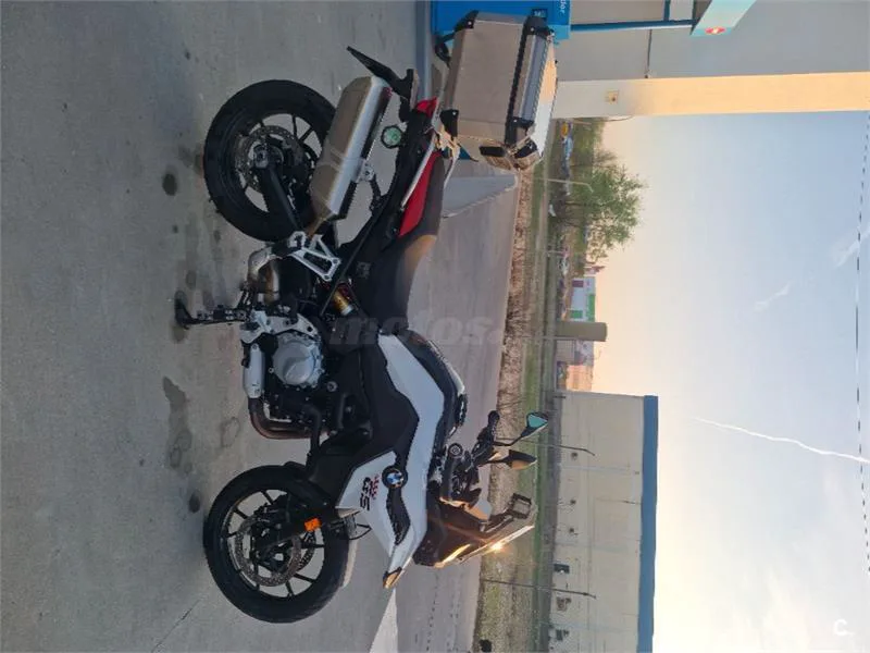 BMW F 750 – Vista 2