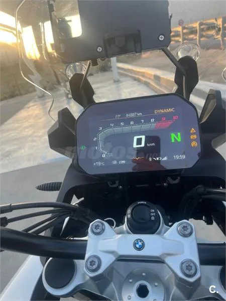 BMW F 750 – Vista 4