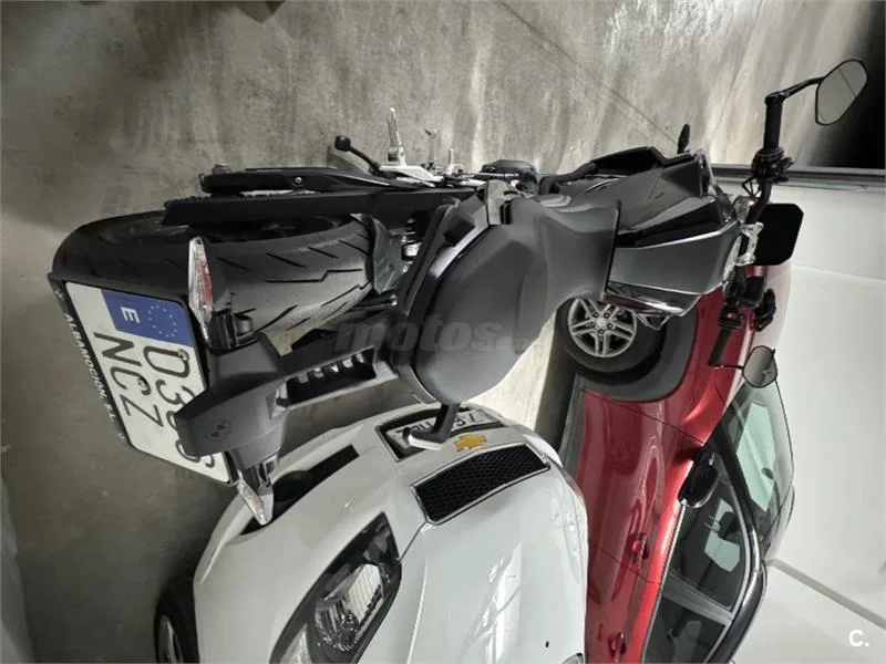 BMW F 900 R – Vista 4