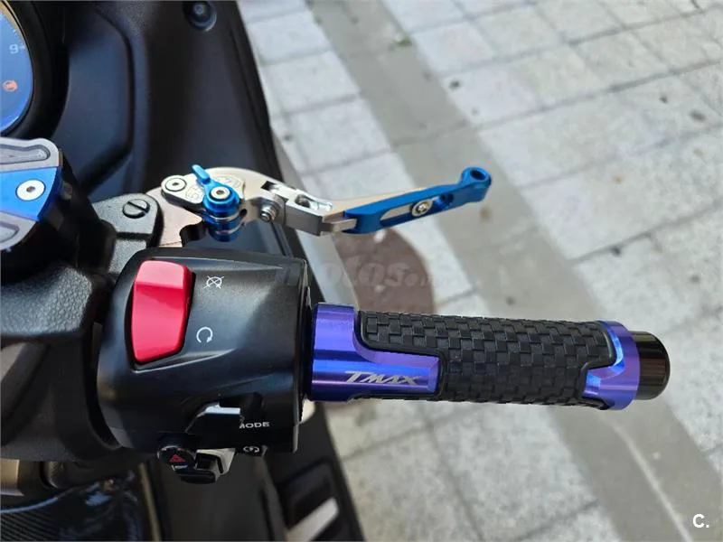 Yamaha TMAX 560 ABS – Vista 11