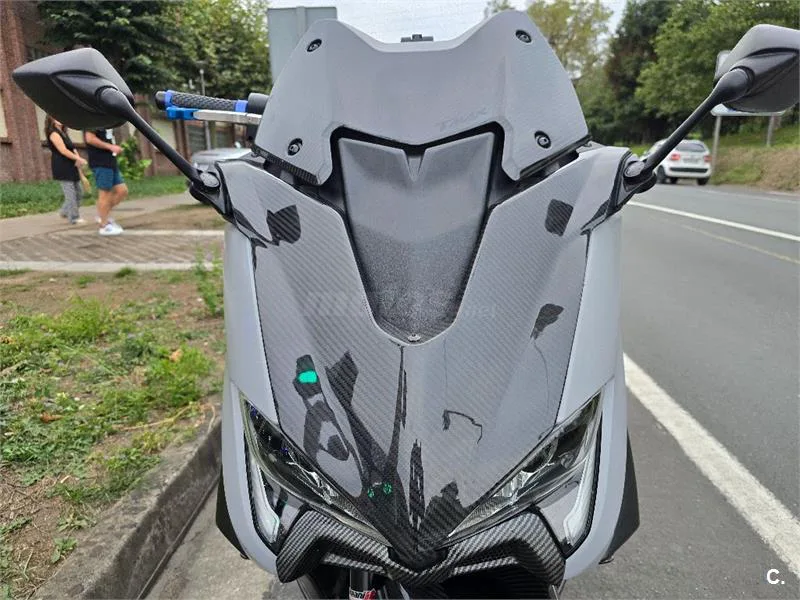Yamaha TMAX 560 ABS – Vista 6
