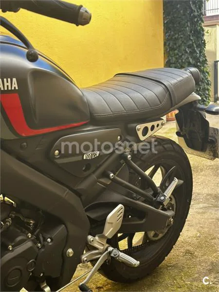 Yamaha XSR 125 – Vista 7