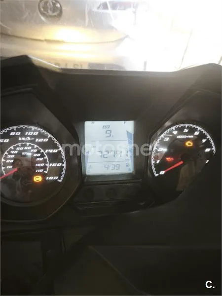 Kymco Super Dink 350i – Vista 7