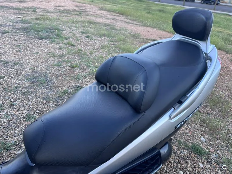 Suzuki Burgman 400 – Vista 4