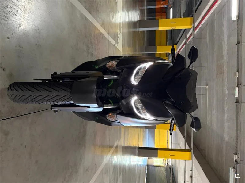 Yamaha XMAX 125 – Vista 3